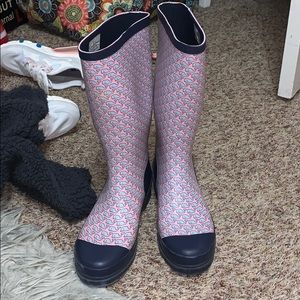 Vineyard Vine Tall Rainboots!